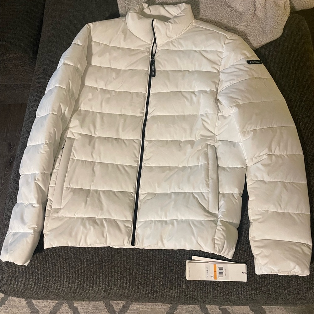 BRAND NEW CK PUFFER WHITE SIZE SMALL WANT GONE ASAP PLEASE - Picture 2 of 5